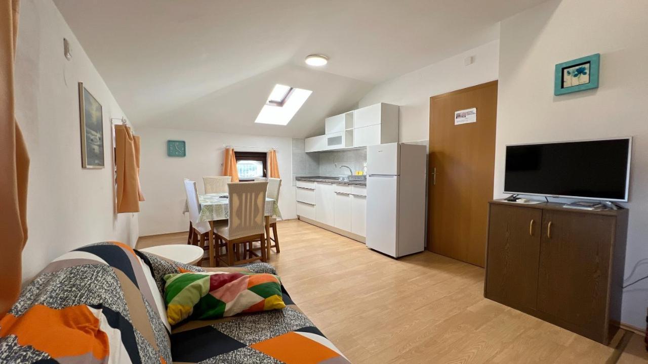 ❷⓿❷❸ Apartment Dolphin 이졸라 외부 사진